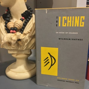 The I Ching Book of Changes: Wilhelm/Baynes Translation, 1967 Edition