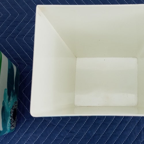Mid Century Design By Vera Neumann Cloths Hamper shops Trash Can Vanity Blue Flowers