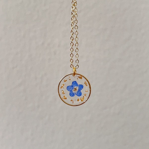 Forget-Me-Not Necklace, Pressed Flower Necklace, Dainty Flower Necklace, Resin Flower Necklace, Flower Pressed Necklace, Minimalistic