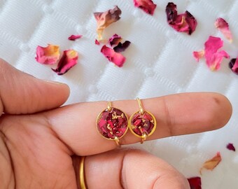 Real Rose Petal Rings/Resin Pressed rose petals ring/Botanical Jewelry/Dried rose petals ring/Nature Jewelry/gift for her