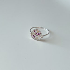 Real flower Ring/Resin Ring/Pressed flower resin ring/plant ring/botanical ring/flower confetti ring/can be customized/gift for her