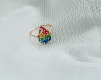 Rainbow Ring,Pressed Flowers resin ring,Resin Flower ring,Pride Ring,botanical jewelry,floral ring,gift for her