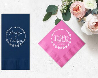 Custom Wreath Napkins, Personalized Monogram Wreath Napkins, Custom Wreath Party Napkins, Wedding Favor Napkins, Wedding Reception Decor