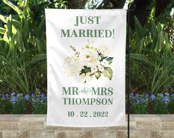 Wedding Flag, Personalized Garden Flag, Welcome Yard Sign, Backyard Wedding, Wedding Outdoor Decor, Just married Flag,