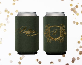 Personalized Can Huggers with Wreath Border and Names, Custom Wedding Favors, Personalized Party Favors, Collapsible Can and Bottle Huggers