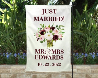 Wedding Gift for Couple, Personalized Garden Flag, Welcome Yard Sign,  Wedding Reception Flag, Rustic Decor, New Home Gift - Custom Colors