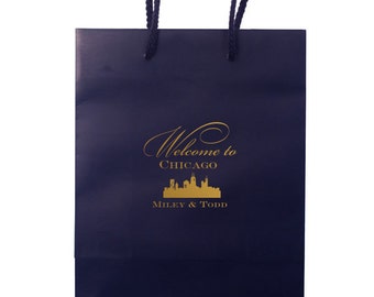 Personalized Wedding Weekend Bags, Custom Gift Bags, Chicago Guest Bags, Destination Wedding, Welcome Hotel Bags, Chicago, Gold Foil 125