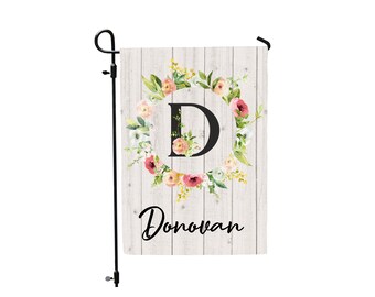 Personalized Flag, Welcome Garden Flag, Garden flags, Farmhouse Garden Flag, Rustic Country Decor, Floral Wreath with Name