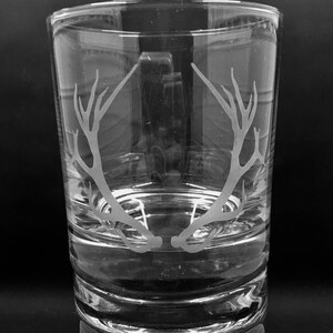 Whiskey Glass, Etched Whiskey Glasses, Deer Rack, Rocks Glasses, 11 oz Whiskey Glasses, Set of 2 Whiskey Glasses, Deer Hunter Glasses