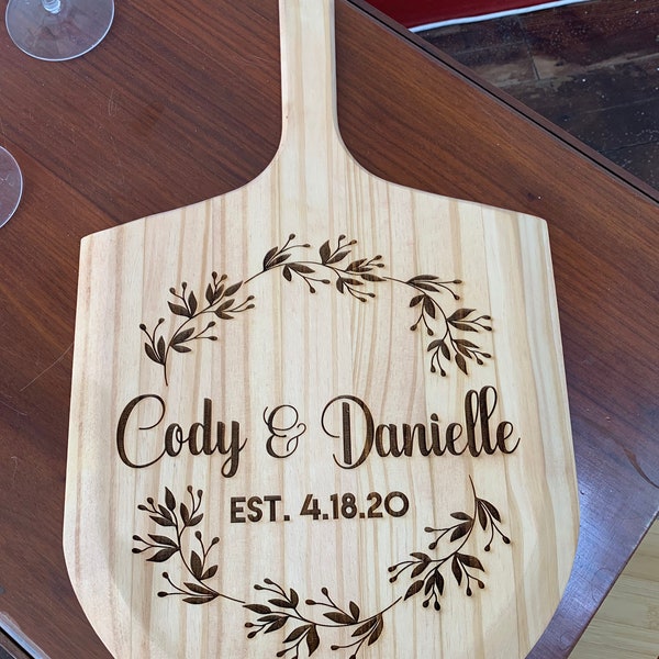 Custom Wood Pizza Peel, Pine Wood, Laser Engraved, Personalized Pizza Paddle, Pizza Board, Pizza Lover Gift, Wedding Gift