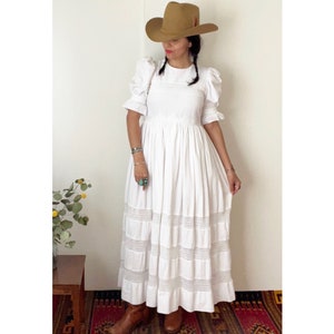 Vintage Mexican White Maxi Dress / Wedding Dress / Prairie Dress / Bohemian Hippy Dress / S /