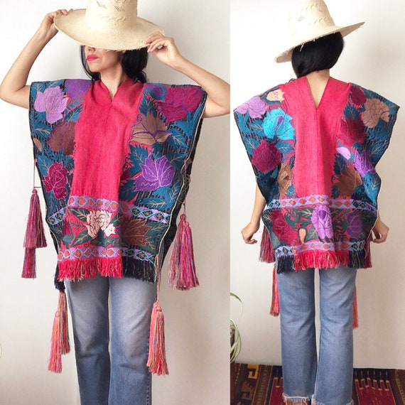 Vintage Mexican Zinacantan Poncho / Ethnic Embroid