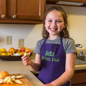 Personalized Child Apron Embroidered 2 Lines of Text image 8