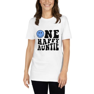 ONE HAPPY AUNTIE - Short-Sleeve Unisex T-Shirt