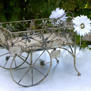 Smeedijzeren bruiloftstafeltrolley
