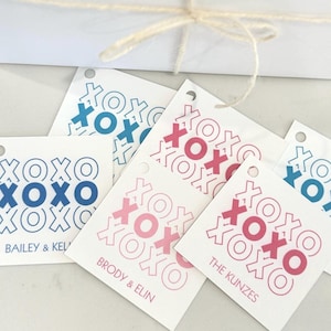 Étiquettes-cadeaux personnalisées pour les familles | Cadeau d'anniversaire avec prénom pour enfant | Étiquettes XOXO personnalisées pour enfants et familles | Emballage cadeau coloré avec inscription audacieuse