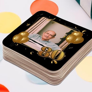 Decorazioni per feste di 80° compleanno - Sottobicchieri fotografici per bevande - Bomboniere personalizzate per feste - Tappetini per bevande personalizzati Accessori per tavoli di compleanno