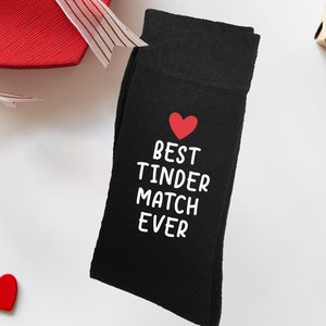 Meilleures chaussettes pour Tinder, cadeaux pour la Saint-Valentin, applis de rencontre en ligne, blague drôle, cadeau pour petit ami mari petite amie