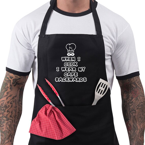 Grembiule Divertente Da Uomo Con 2 Tasche | Nero Regolabile | Per Cucina, Barbecue, Grigliate | Regalo Per Papà - 4