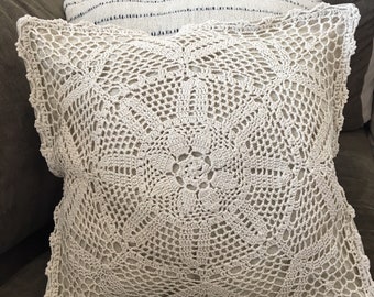 Lace cushion cover, Decorative pillowcase crochet, cottage chic cushion, throw pillow cover, rustic decor, farmhouse bedding, linen and lace