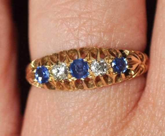 Sapphire & OE Diamond Ring 18ct Gold Size L US 6 UK 3.10gms