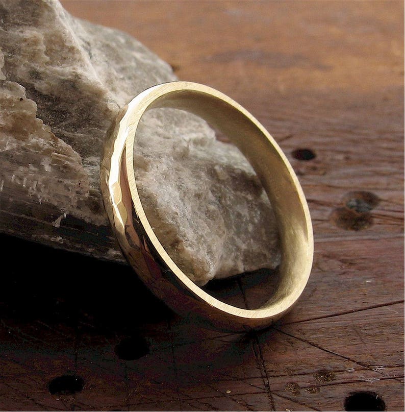 Pebble Hammered handmade wedding band yellow gold 3mm wedding ring design for lady or a man