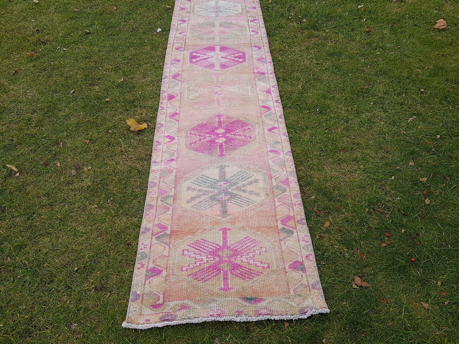 md runner 2 vintage floral