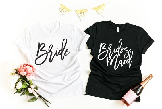 Bachelorette chemises, chemises chemise fête nuptiale, demoiselle d’honneur, mariée chemise, cadeau chemise mariée, mariée T-shirt, chemise Bachelorette, cadeau chemise, de demoiselle d’honneur d5a51c Bachelorette chemises, chemises chemise fête nuptiale, demoiselle d’honneur, mariée chemise, cadeau chemise mariée, mariée T-shirt, chemise Bachelorette, cadeau chemise, de demoiselle d’honneur d5a51c