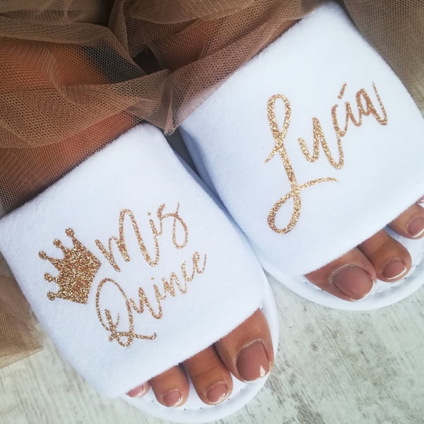 Mis Quince Anos 15th Birthday Gift for Her, Quince Años Quinceañera Favors Quinceanera Favors Personalized Slippers with a Princess Crown