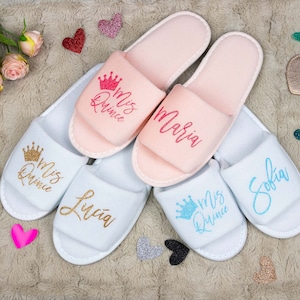 Mis Quince Anos 15th Birthday Gift for Her, Quince Años Quinceañera Favors Quinceanera Favors Personalized Slippers with a Princess Crown