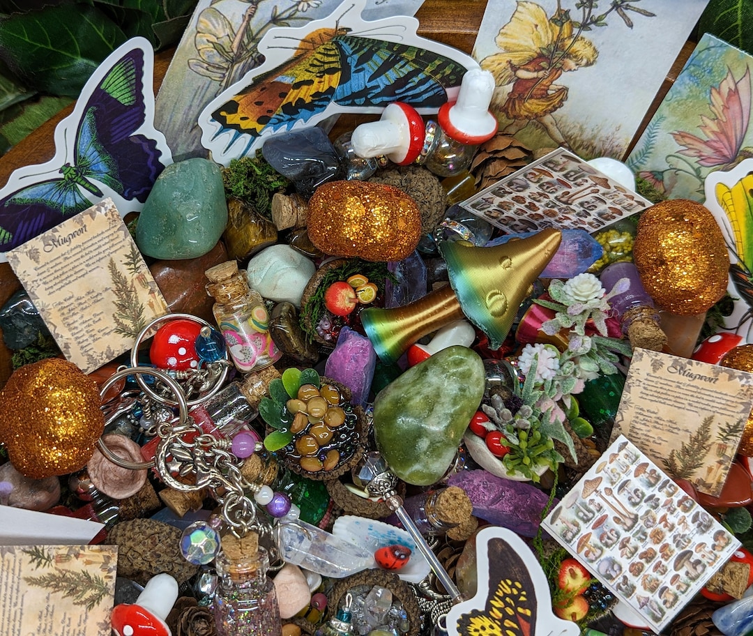 Fairy Trinkets Scoop, Miniature Trinket Scoop, Scoop Full of Fairy