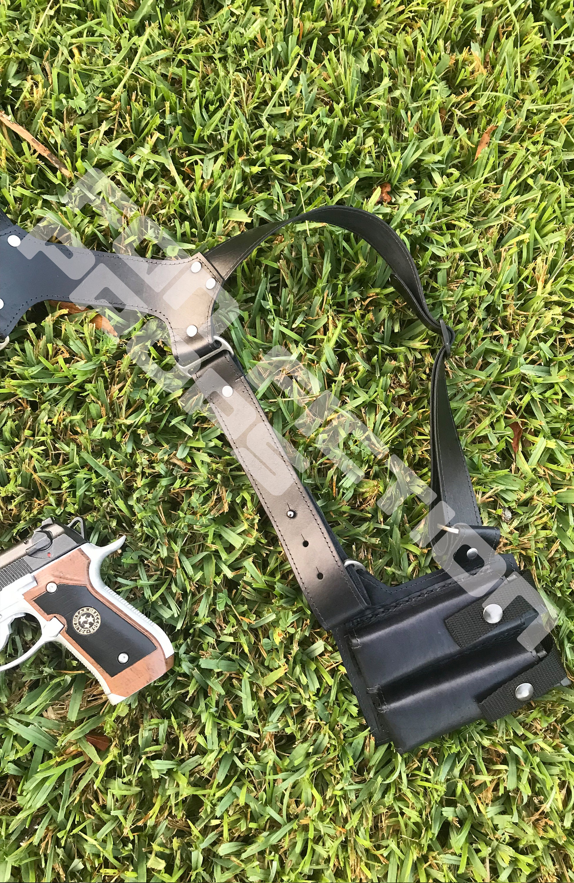 バイオハザード ウェスカー風コスチューム ガンホルスター - Etsy 日本