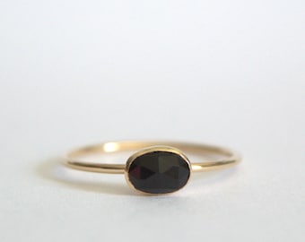 Gold Oval Black Onyx Ring, Black Onyx Oval Ring, Gold Black Ring, Black Onyx Ring, Dainty Black Onyx Ring, Dainty Ring Black Onyx