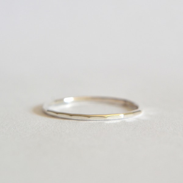 Sterling Silver Hammered Band, Handmade Sterling Silver Dainty Ring, Single Hammered Band, Minimalist Hand Hammered Sterling Silver Band