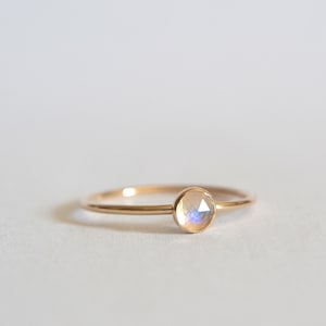 14k Gold Filled or 14k Solid Gold Rainbow Moonstone Ring, Rose Cut Round Rainbow Moonstone, Beautiful Gift for Her, Dainty Boho Jewelry
