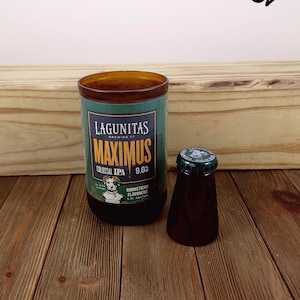 Cadeau bierliefhebber: handgemaakte hergebruikte fles in glazen en borrelglaasjes