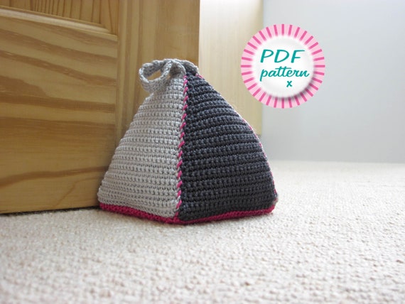 Crochet pyramid door stop pattern, Quick & easy DIY home décor gift, UK and US Crochet Terms, Beginner colour triangle, Digital pdf download