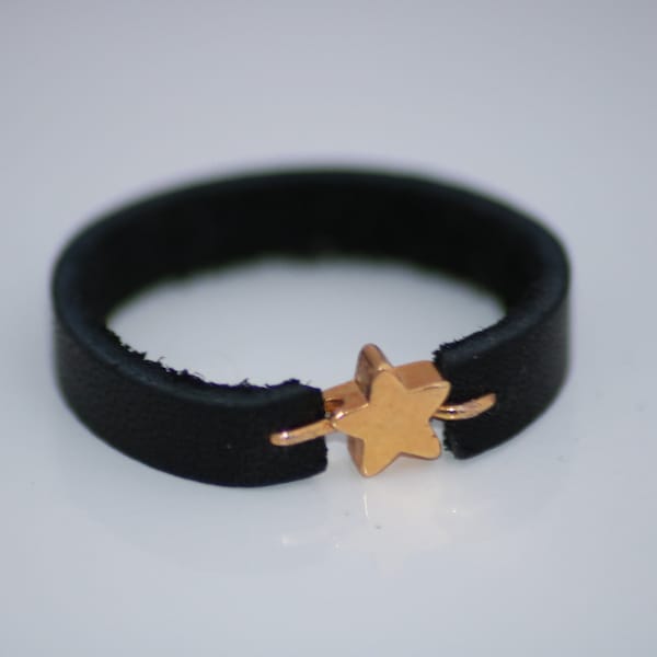 Bague, cuir, avec étoile doré, , leather ring women, star leather ring, adjustable ring,