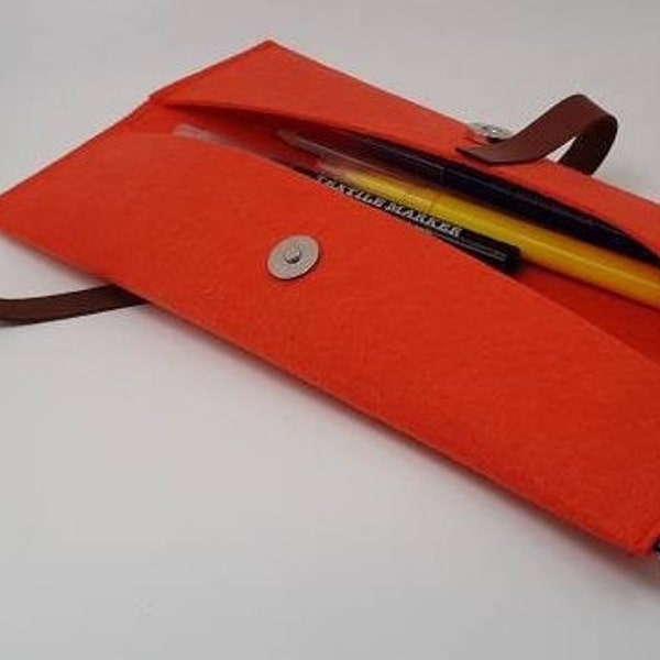 Pochette en feutrine. Trousse pour crayons. Trousse de maquillage