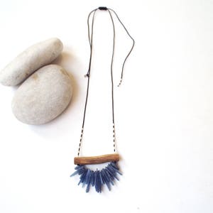 blue kyanite driftwood necklace organic jewelry natural wood and gemstone  ecological jewellery