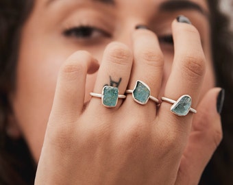 aquamarine ring, raw aquamarine ring, solid silver ring, march birthstone jewelry, bohemian rings for women, genuine crystal jewelry, lenti