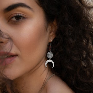 Crescent moon earrings, January birthstone Garnet Celestial earrings, Moon phase earrings, Long Silver dangle earrings,