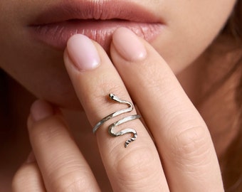 Sterling Silver snake ring, snake midi ring, witchy rings