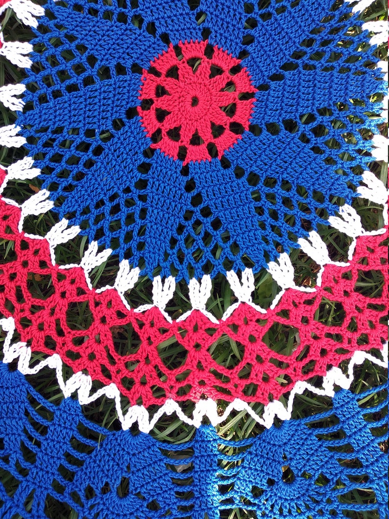 Red Crochet Doily Memorial Day Patriotic White 236 14.2 inch 36 cm Independence Day Blue 4th of July