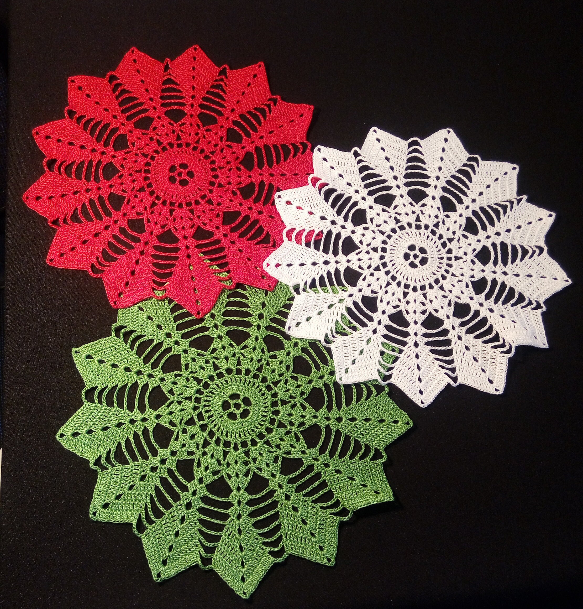 SALE Christmas doilies-red doily-green doily-white doily-Crochet ...
