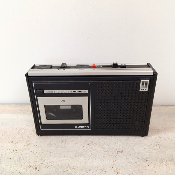 Vintage Kassettenrekorder Groundig Mk 232 Portable, funktioniert nicht
