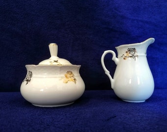 Vintage creamer and lidded sugar bowl Set / TK Thun Czechoslovakia / beautiful golden pattern of roses