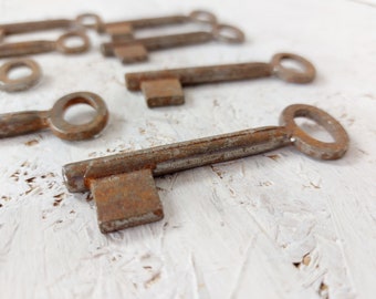 Vintage Key Set Keys, 1960 Vintage Keys Set of 4, Rustic Keys, Vintage Keys Collectibles