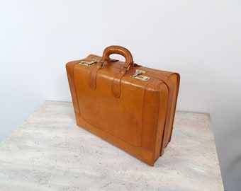 Vintage leather suitcase business, travel case for clothes and documents