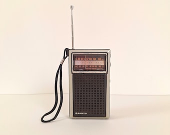 Sanyo RP 5055 AM FM 2 Band Retro Radio from the 70-s Rare Vintage Electronics Collectible Oldschool Sound and Music Portable RetroAudio